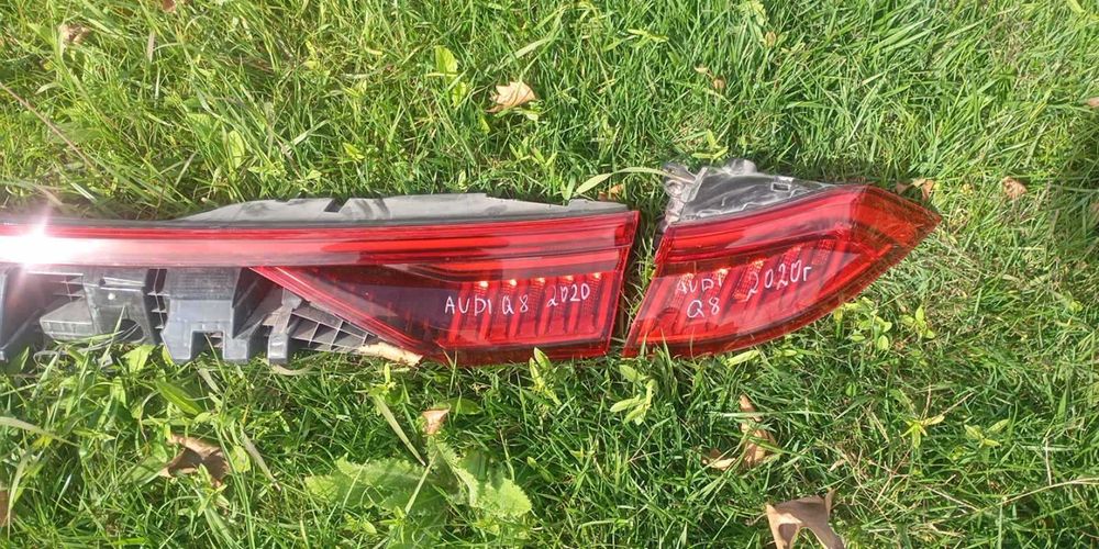 Стопове за ауди Q8 2020година 4М8945 70А