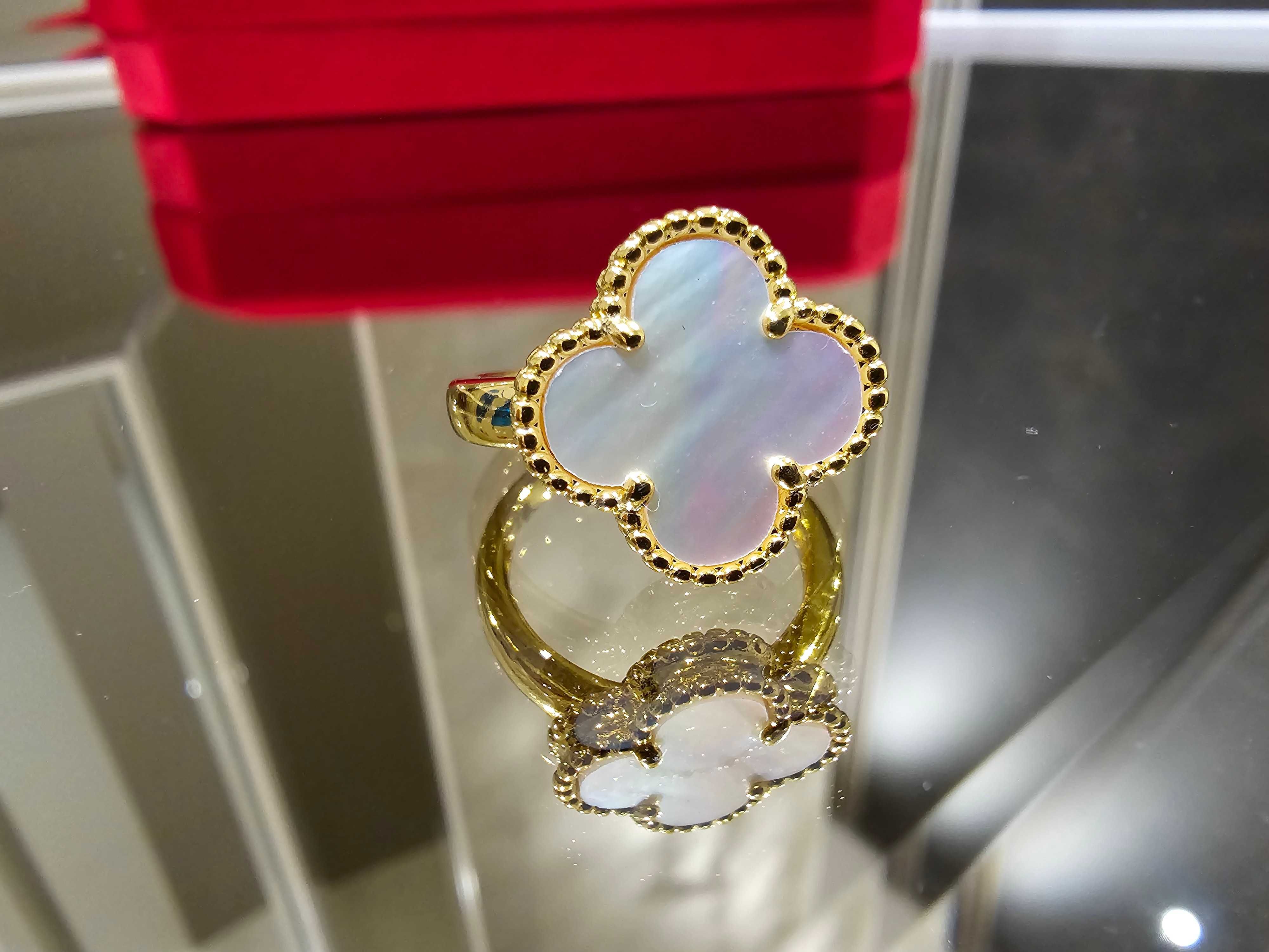 Van Cleef & Arpels VCA Mother Gold Alhambra Clover Дамски Пръстен