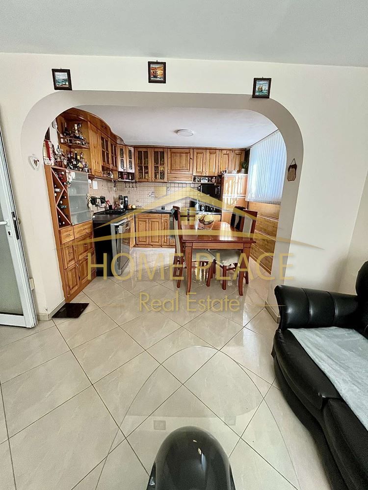 Продава се Къща в Варна, Христо Ботев - 124 кв.м за 1331 €/кв.м - Снимка #1