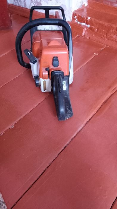 Продам срочно бензапилу stihl