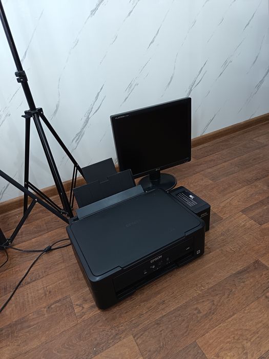 EPSON L222 Принтер + монитор