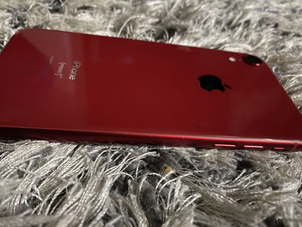 iPhone 11 si iPhone XR