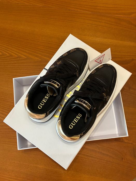 Дамски обувки Guess