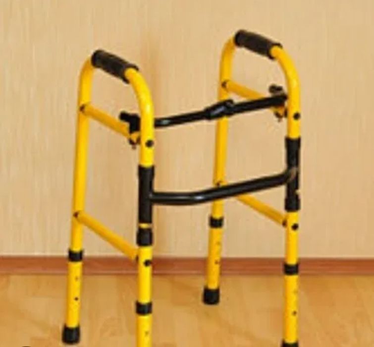 Продам ходунки детские