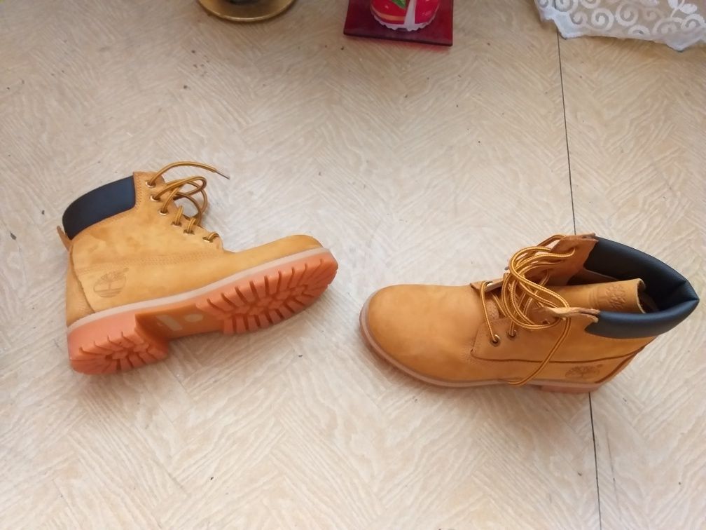 Ghete din piele camel