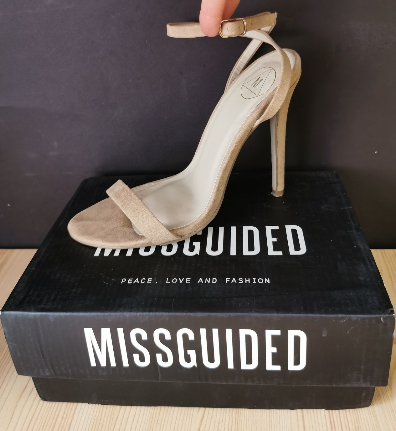 Sandale nude Missguided