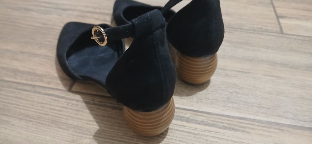 Pantofi dama cu toc mic si rotund