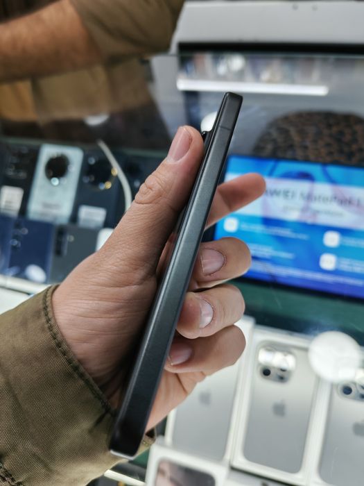 Xiaomi 15 12/512 Gb sotiladi