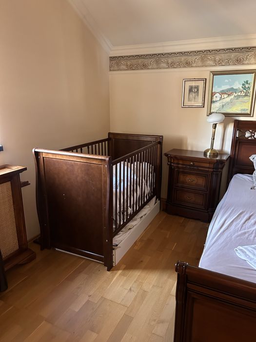 patut din lemn cu saltea inclusa