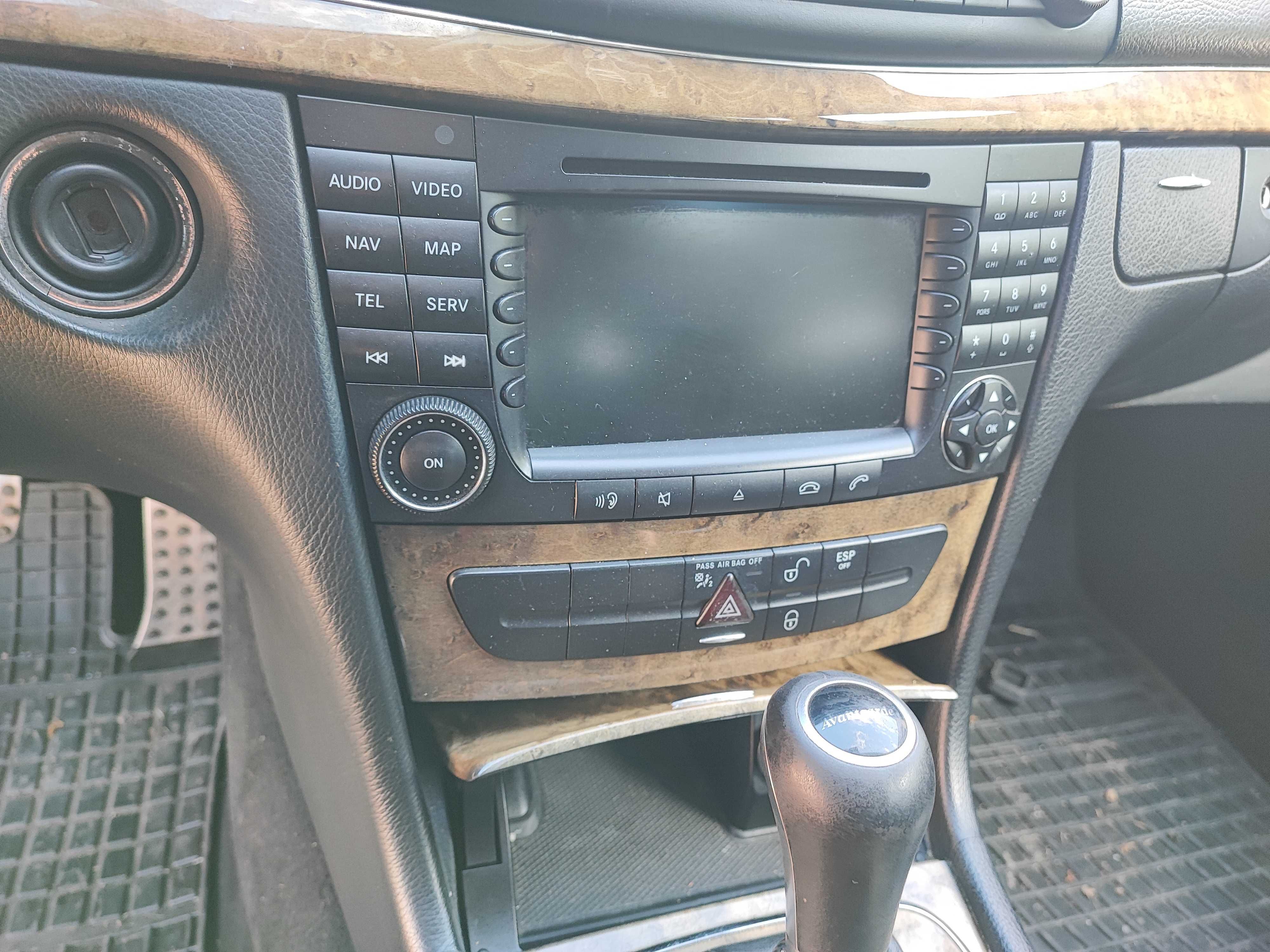 Мерцедес W211 E 320 CDI 224 коня На Части