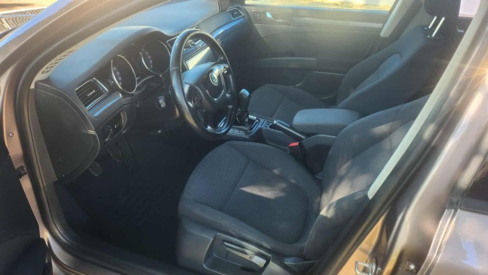 Vand sau schimb skoda superb!