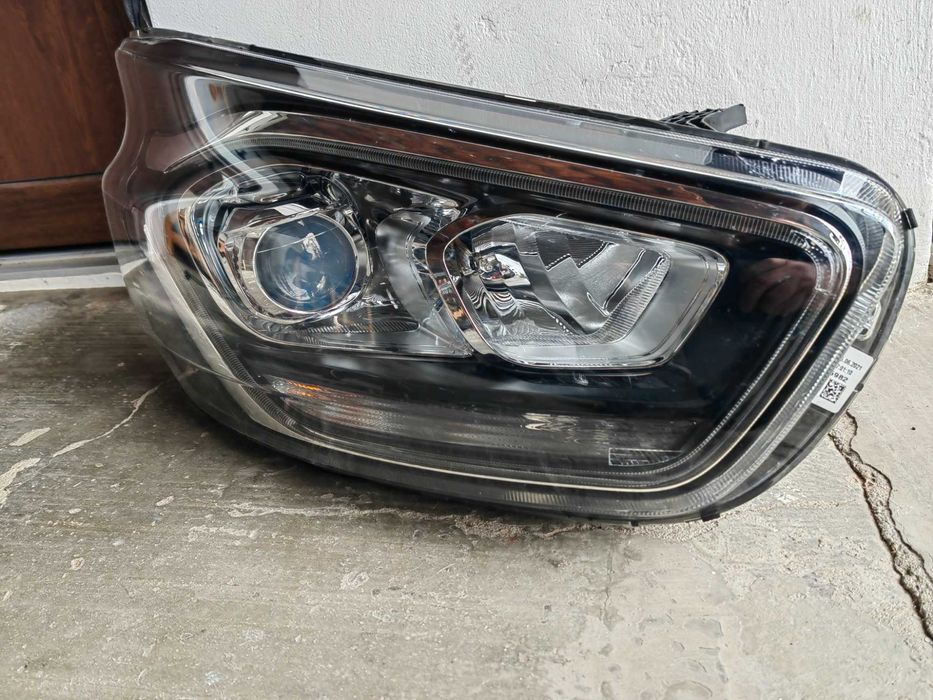 Фарове Ford Transit Custom ляв десен LED/Фарове Форд Транзит Оригиналн