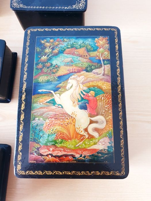 Стари кутии за бижута Федоскино