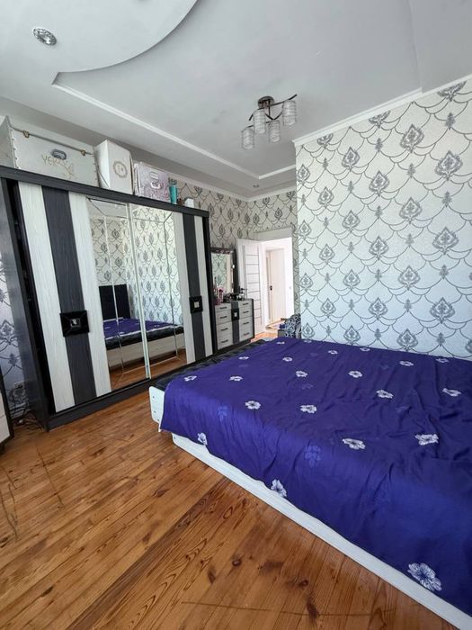 Дом Алчазар 4 сотки 7 комнат 150000&