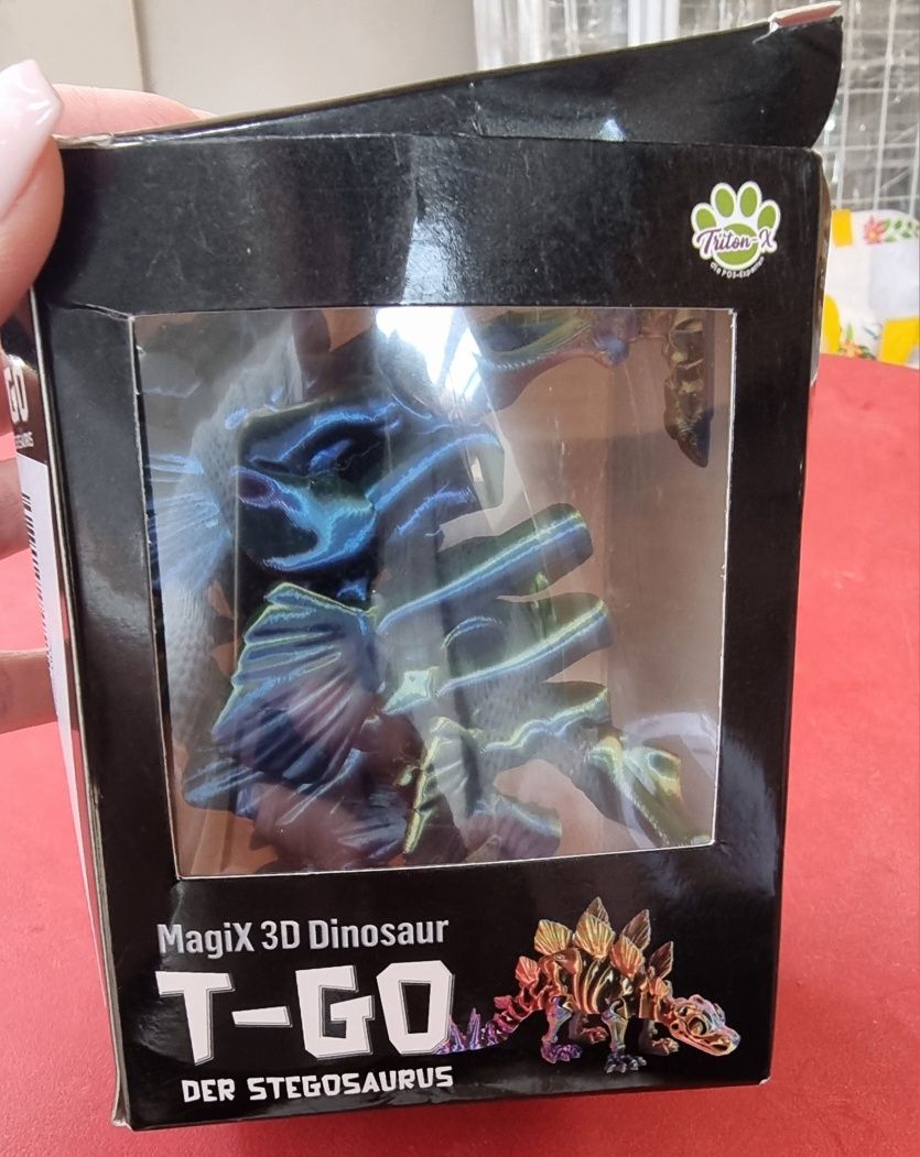T-GO 3-D динозавър