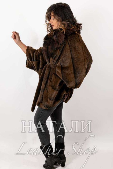 Дамски ексклузивен кожух от Алпака Шарлот
