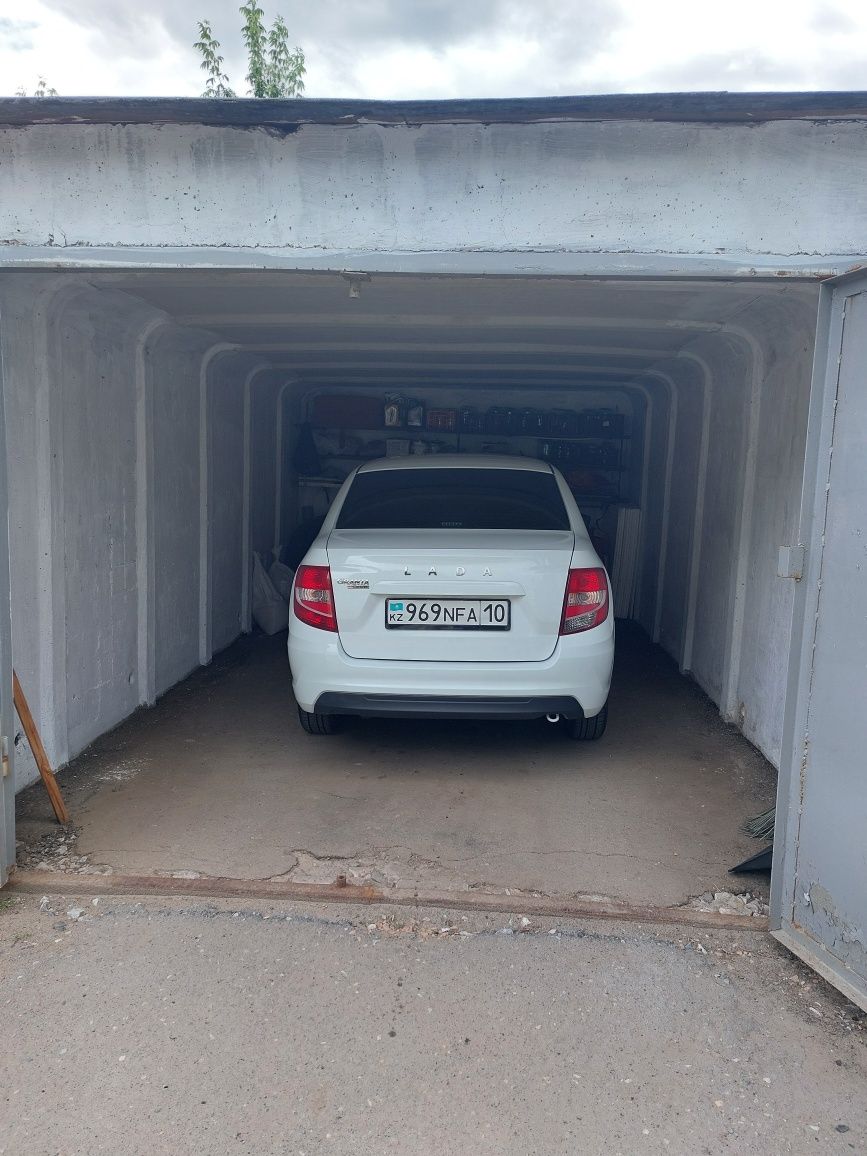 Продам Ладу гранту 2023 г.в.