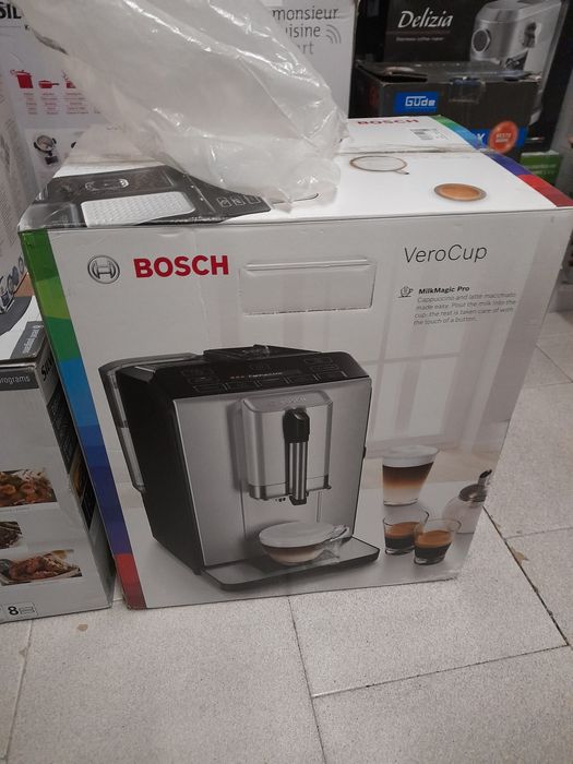 Кафеавтомат Bosch VeroCup 300,1300W, 15 бара, 1.4 л, Функция OneTouch,