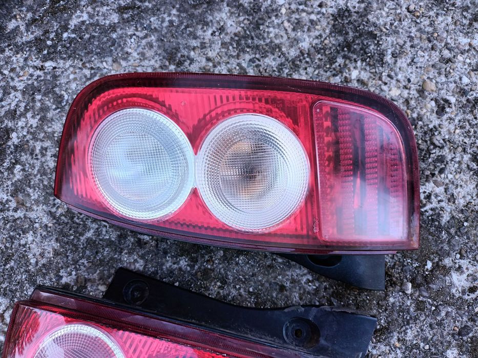 ляв и десен стоп за нисан микра к12 NISSAN MICRA K12