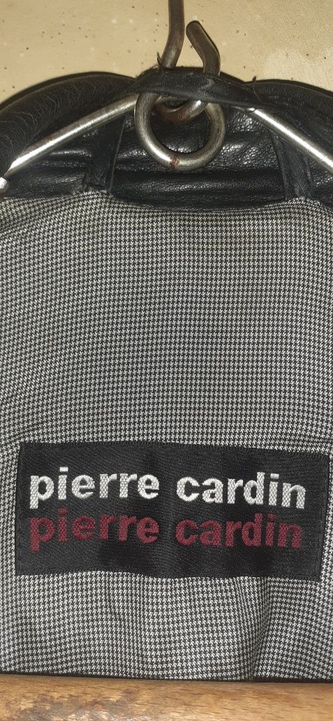 Scurtă piele Pierre Cardin originală Franța