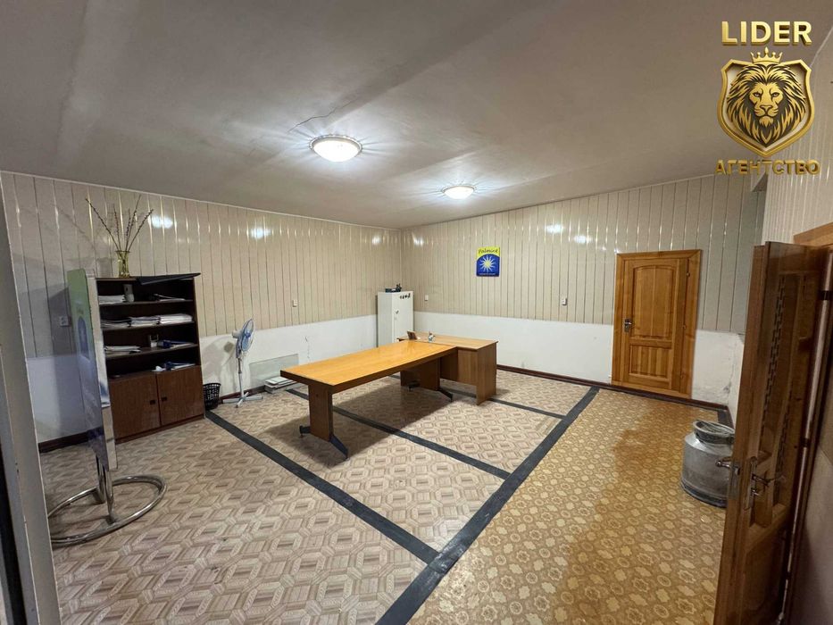 Срочно продается коммерческий помещение 140м2 Орр:Стрый цум