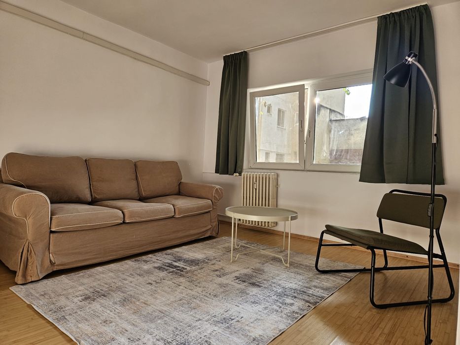 Închriez ap. 2 camere Micalaca, zona Miorița