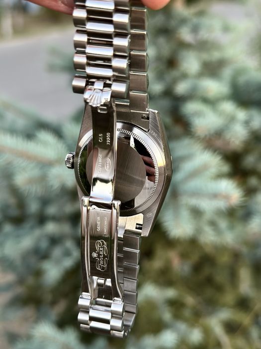 rolex daydate blue dial 36,mm lady