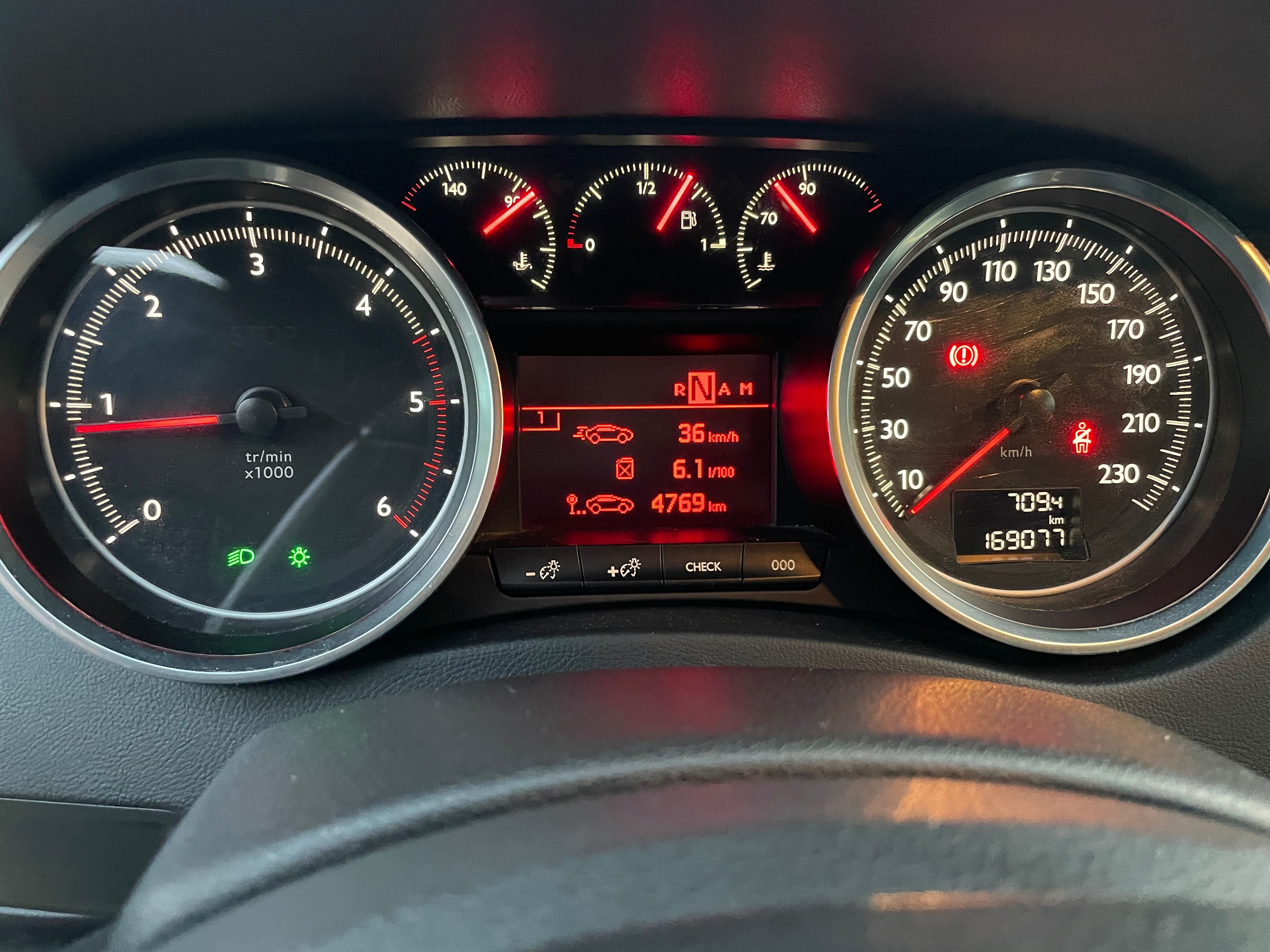 Пежо 508 SW комби 1. 6 e-HDi 116 кс. , автоматик, навигация, панорама