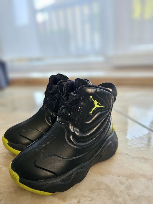 Спортни детски обувки Air Jordan 23 Drip