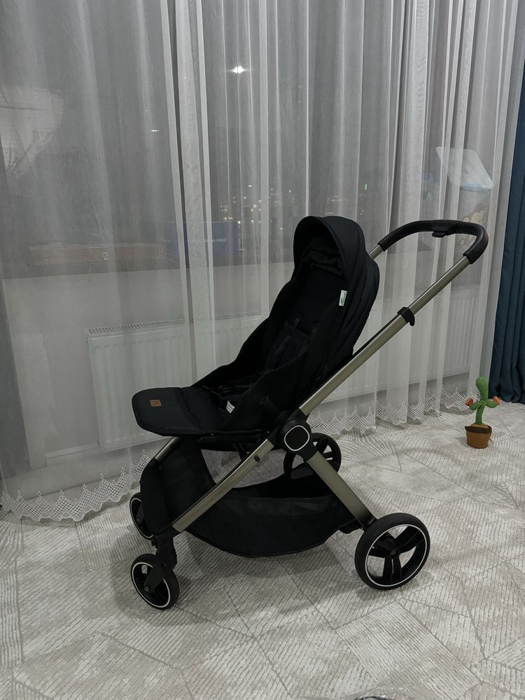 Продаю коляску 2в1