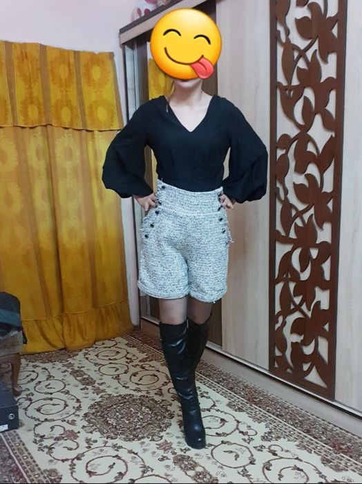 Продаётся стильный костюм