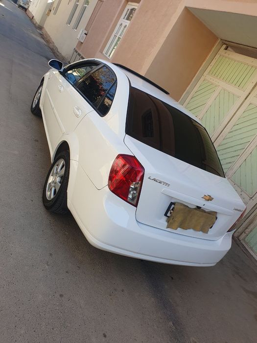 Lacetti 2011 3.pozitsya