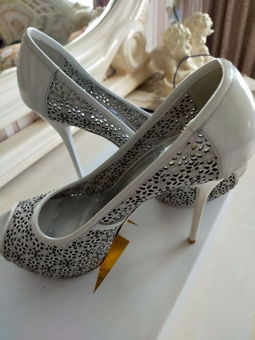 продам туфли женские