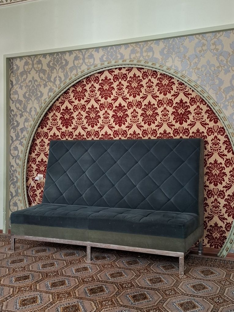 Divan kuxiniy mebel
