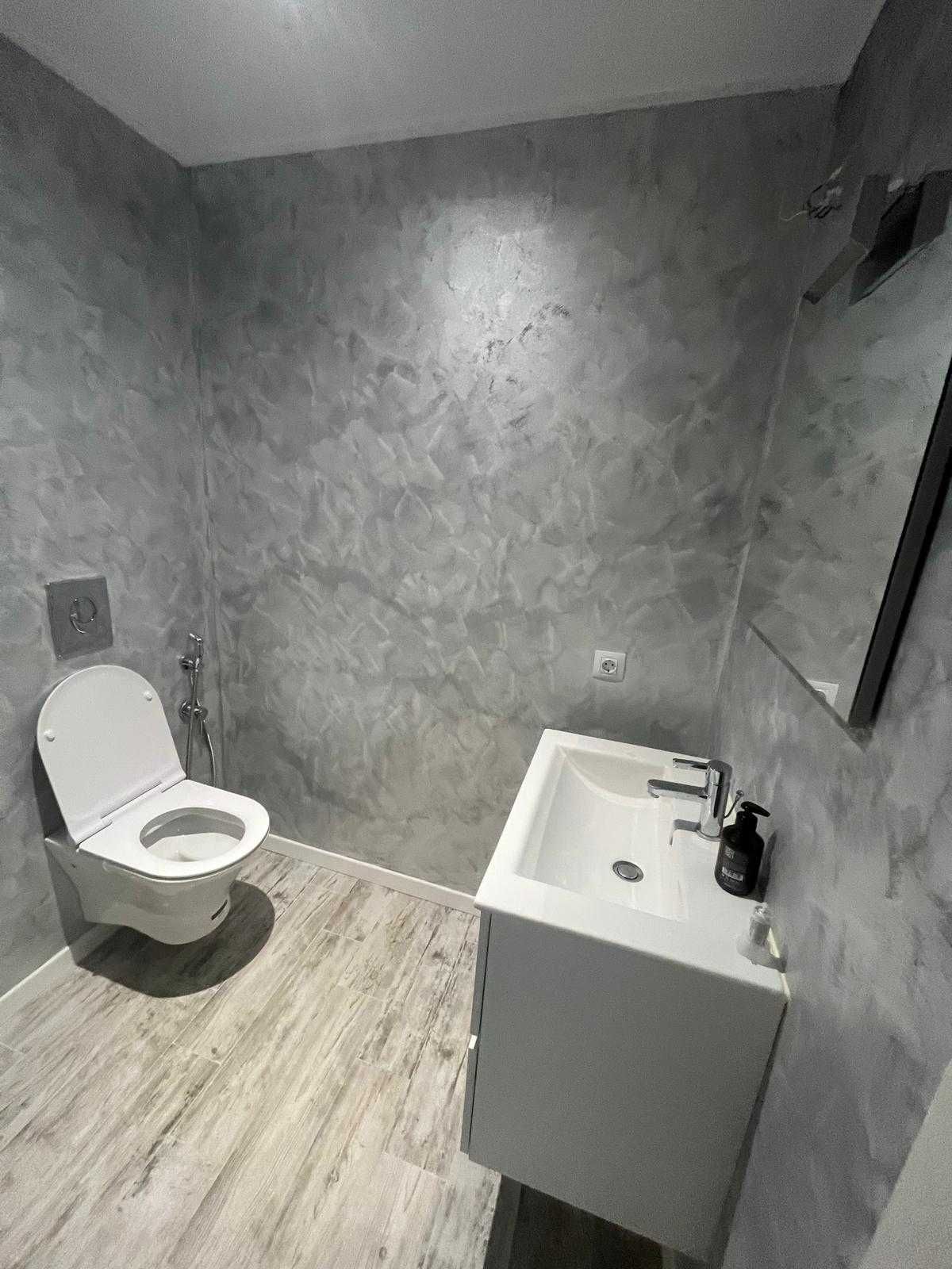 Închiriez apartament cu o camera Central Park 350 Euro negociabil