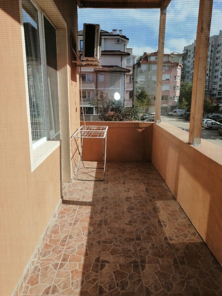 Дава се под наем Етаж от къща в Плевен, Широк център - 100 кв.м за 331.5 € - Снимка #7