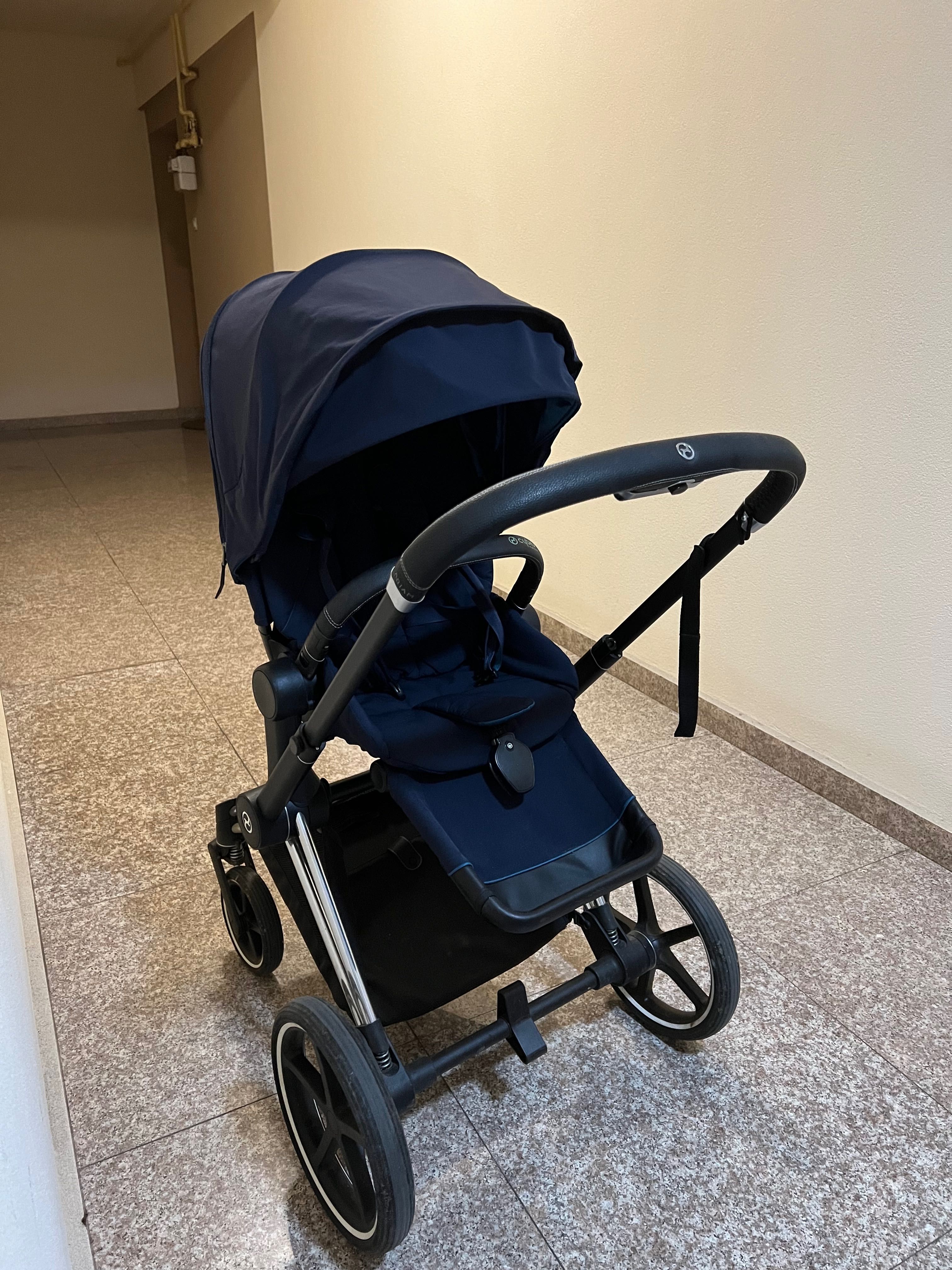 Carucior Cybex Priam partea sport + scoica Cybex Cloud Z i- size