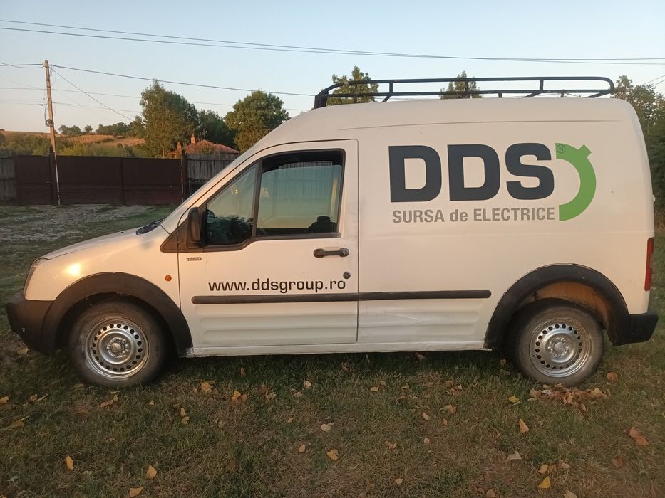 Ford transit connect + 1 complet de piese