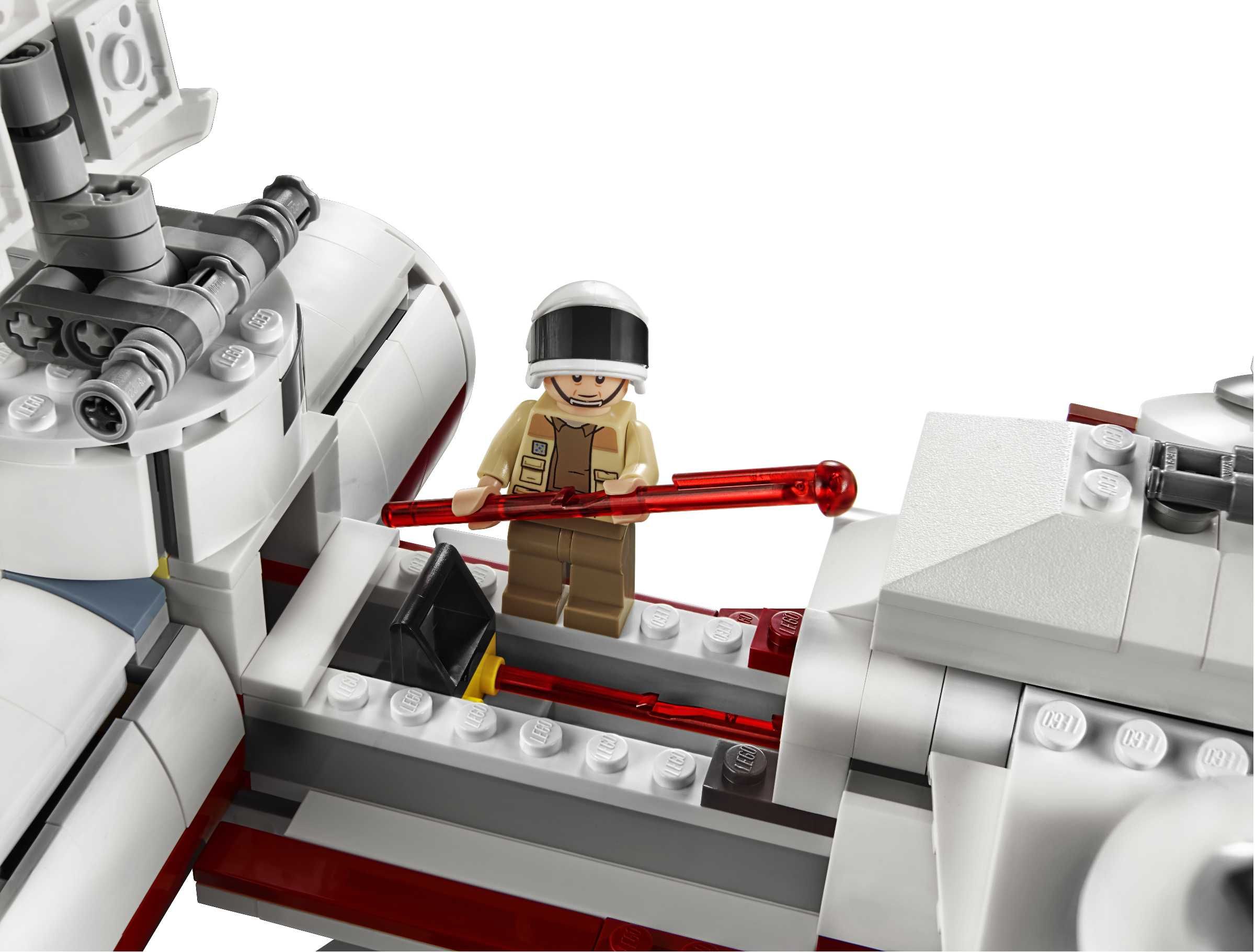 LEGO Star Wars 75244 : Tantive IV - set de colectie