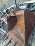 Vând cupa excavator