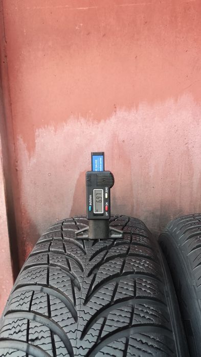 2бр. зимни гуми 185/65/15 GoodYear Ultra Grip 
dot21
6.9mm
Добро състо