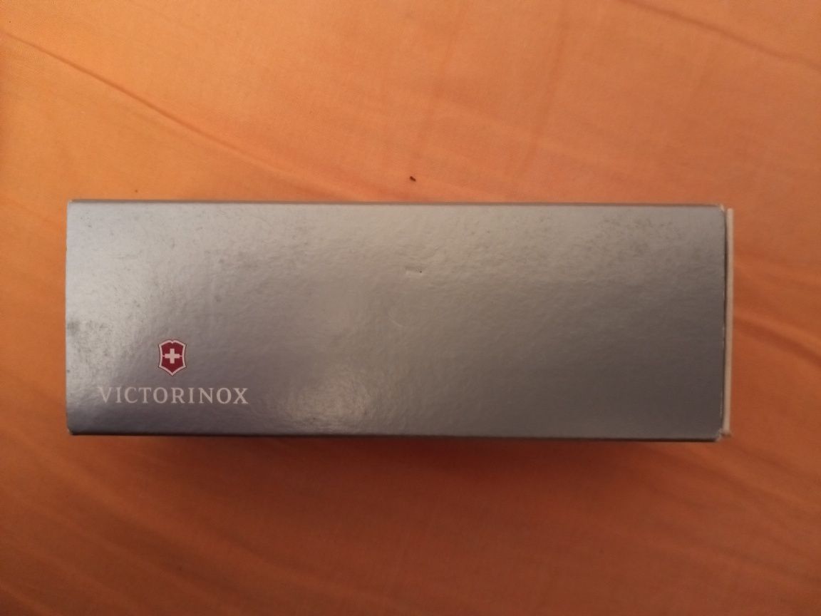 Victorinox , модел Rescue tool