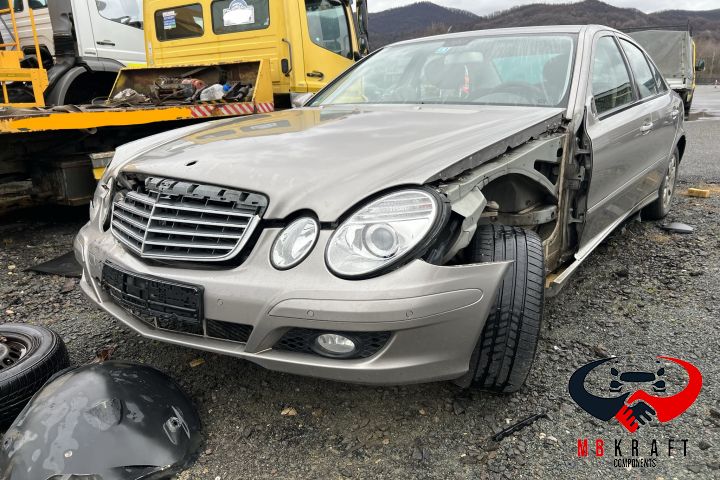 Compartiment depozitare diverse A2116830075 Mercedes-Benz E-Class W21