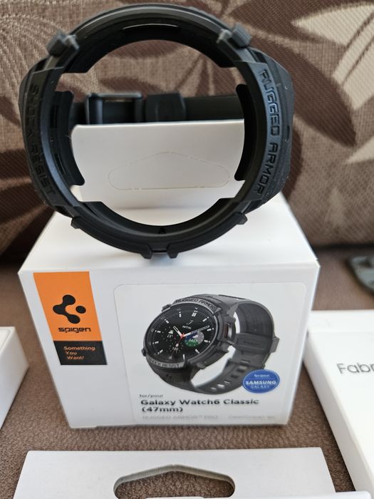 Samsung Galaxy Watch 6 Classic 47мм LTE много аксесоари, Spigen каишка