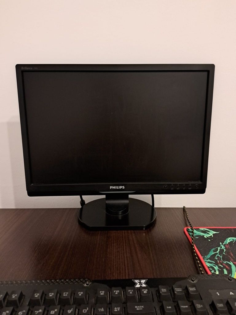 Vând monitor Philips 24' 60hz ocazie