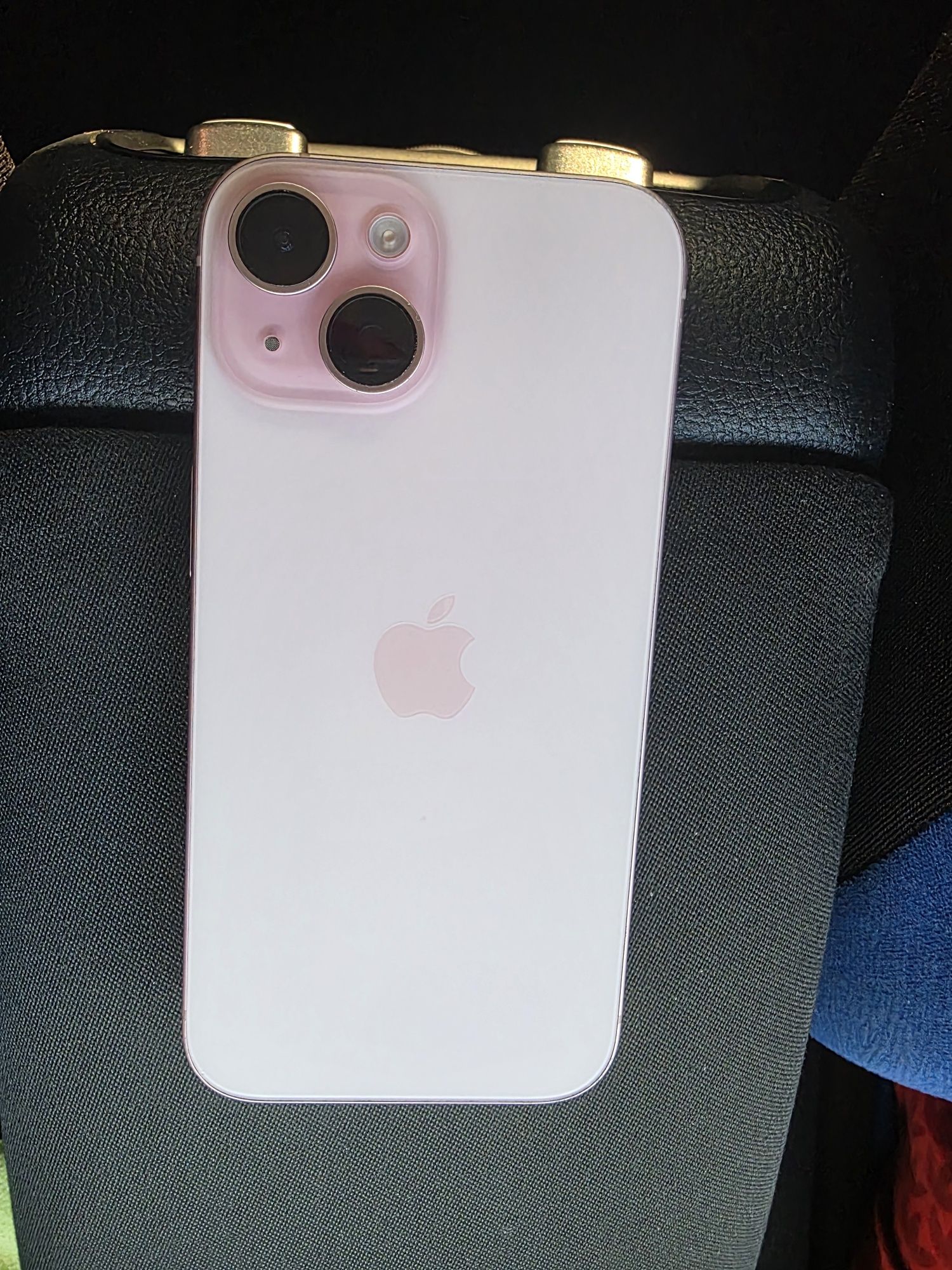 Vand iphone 15 128 gb