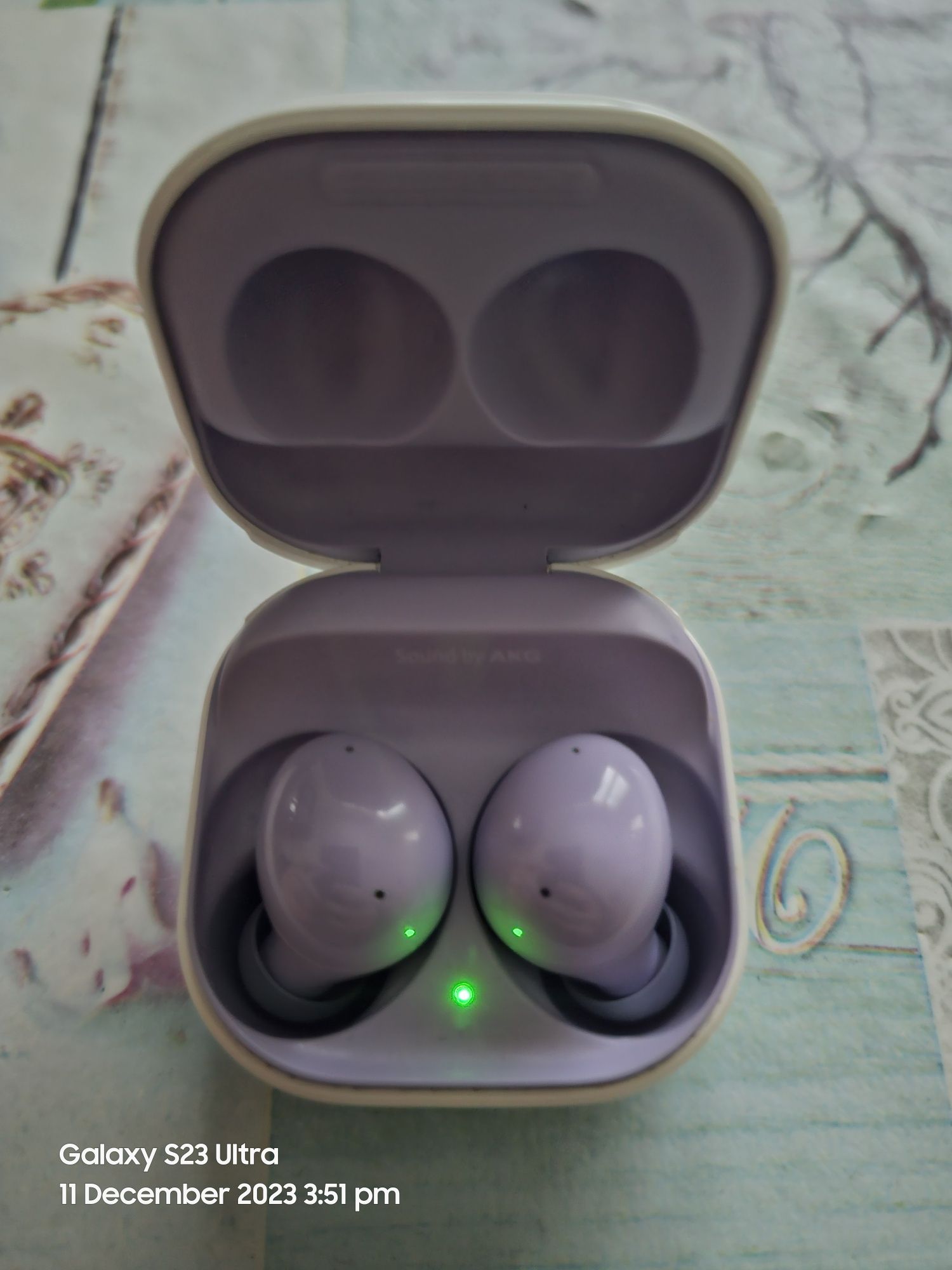 Samsung Galaxy buds 2