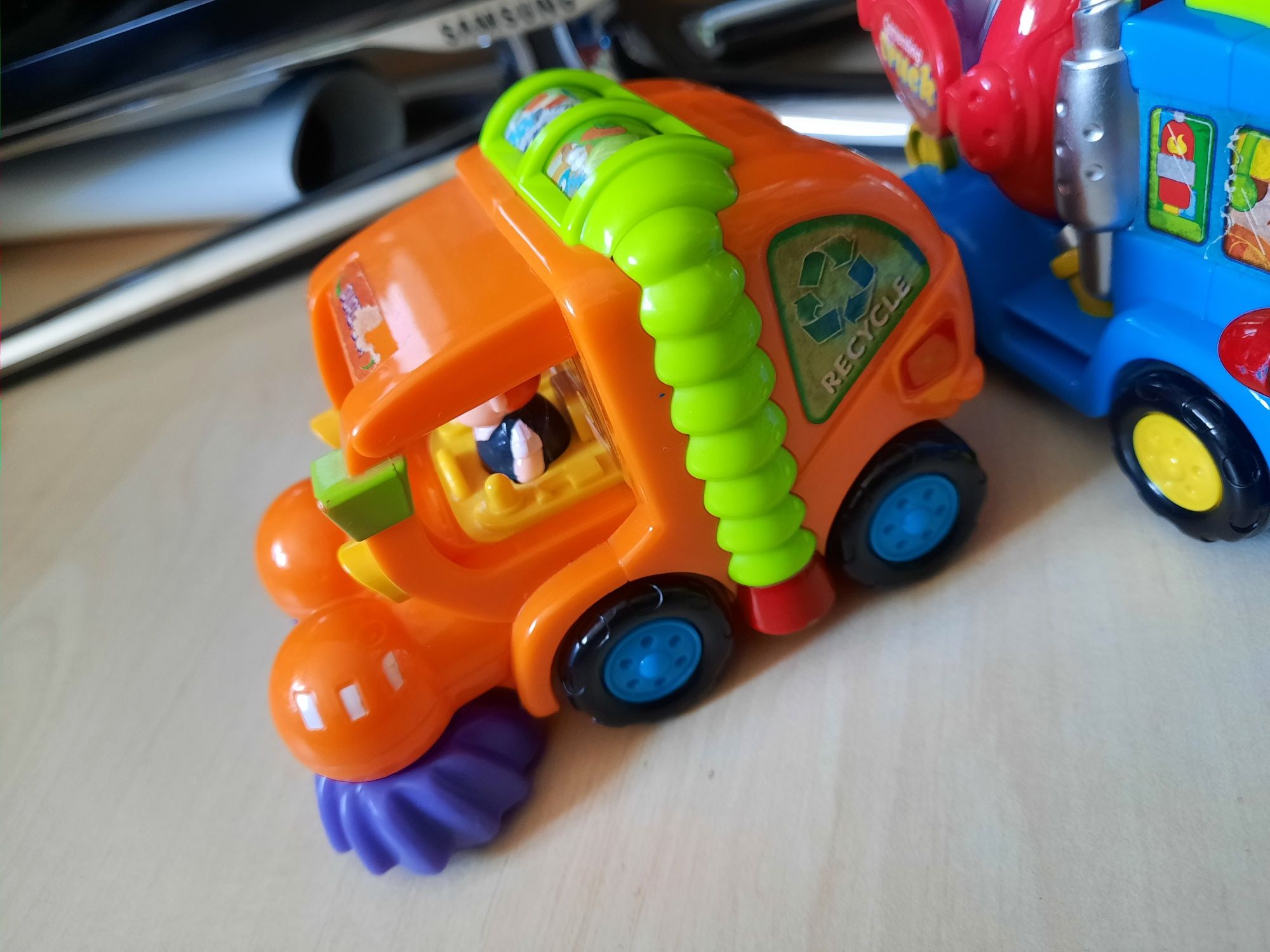 Mașinuțe HuiLe Toys