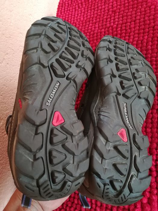 Adidași Salomon nr 39 piele unisex