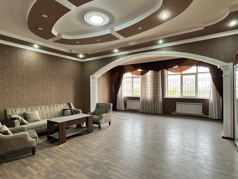 Продаётся КВАРТИРА 4/4/4 на 162м2 + Мансарда Ор-р: улица Чехова, BON